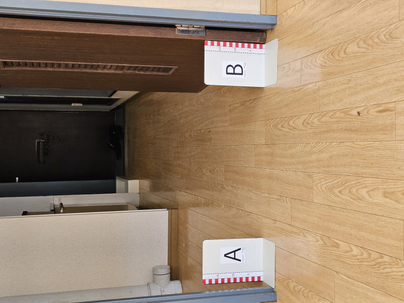  リビング入口　幅74cm 